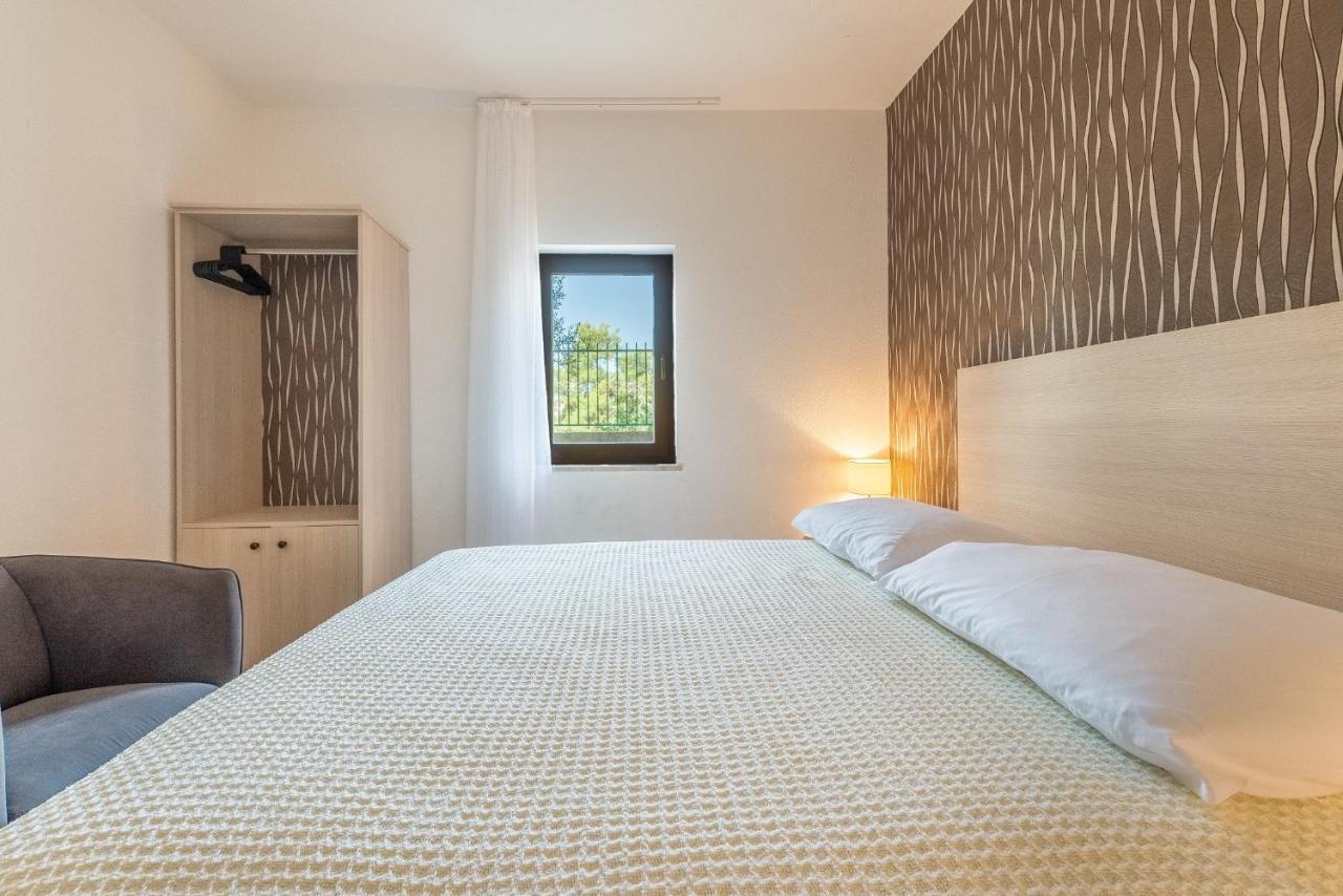 Apartments Ivana-Mira Okrug Gornji Εξωτερικό φωτογραφία