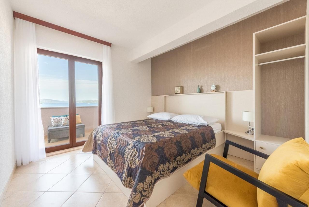 Apartments Ivana-Mira Okrug Gornji Εξωτερικό φωτογραφία