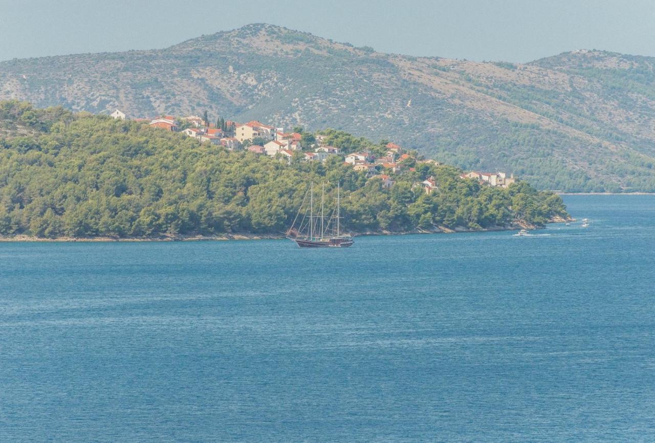 Apartments Ivana-Mira Okrug Gornji Εξωτερικό φωτογραφία