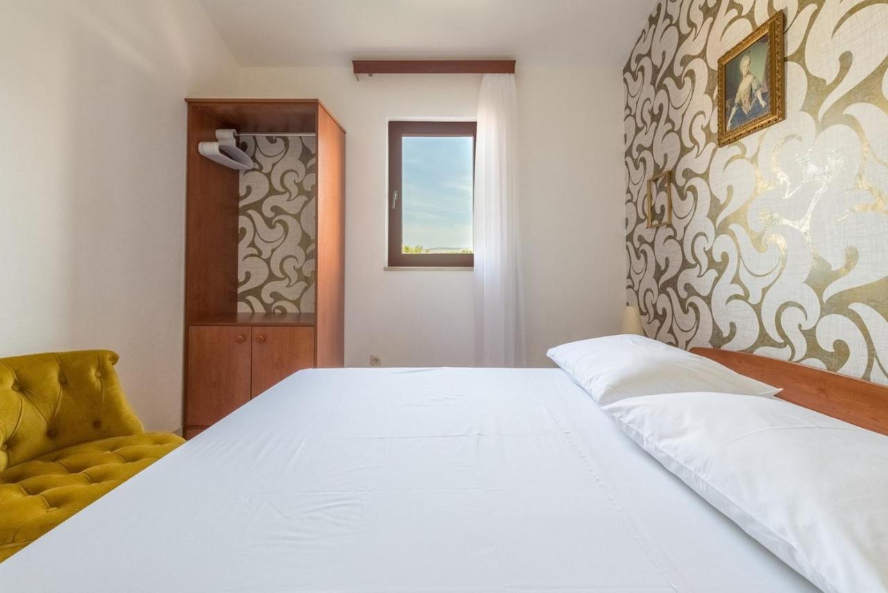 Apartments Ivana-Mira Okrug Gornji Εξωτερικό φωτογραφία